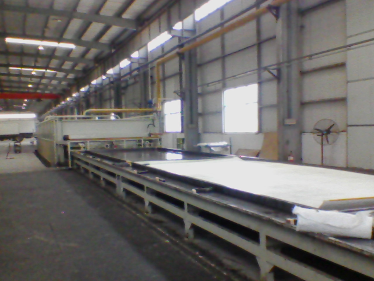 冷藏車廂板熱壓機(jī)